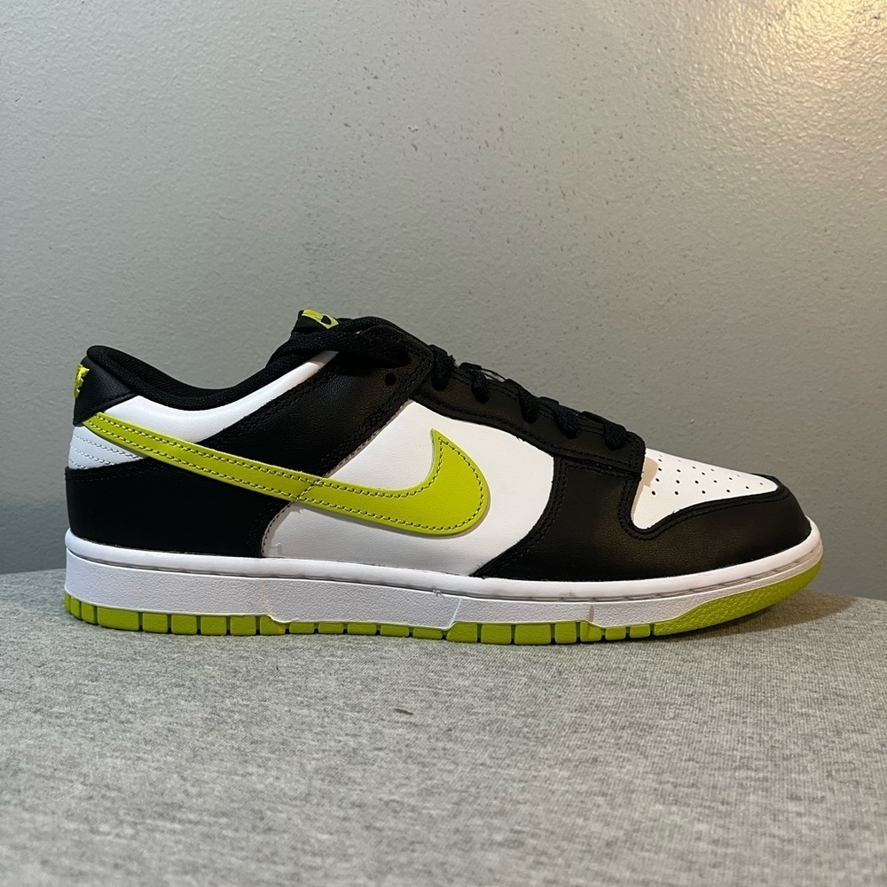 Nike Dunk Low White Black Bright Cactus Men's Shoe Size 11 DV0833 110​​​​